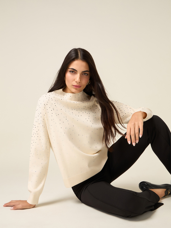 Jersey de cuello alto con aplicaciones