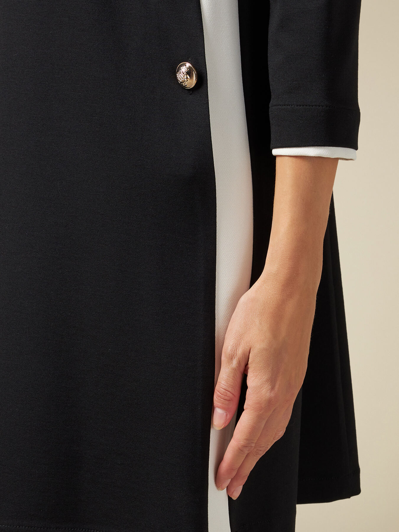 Vestito in punto milano con profili a contrasto image number 2