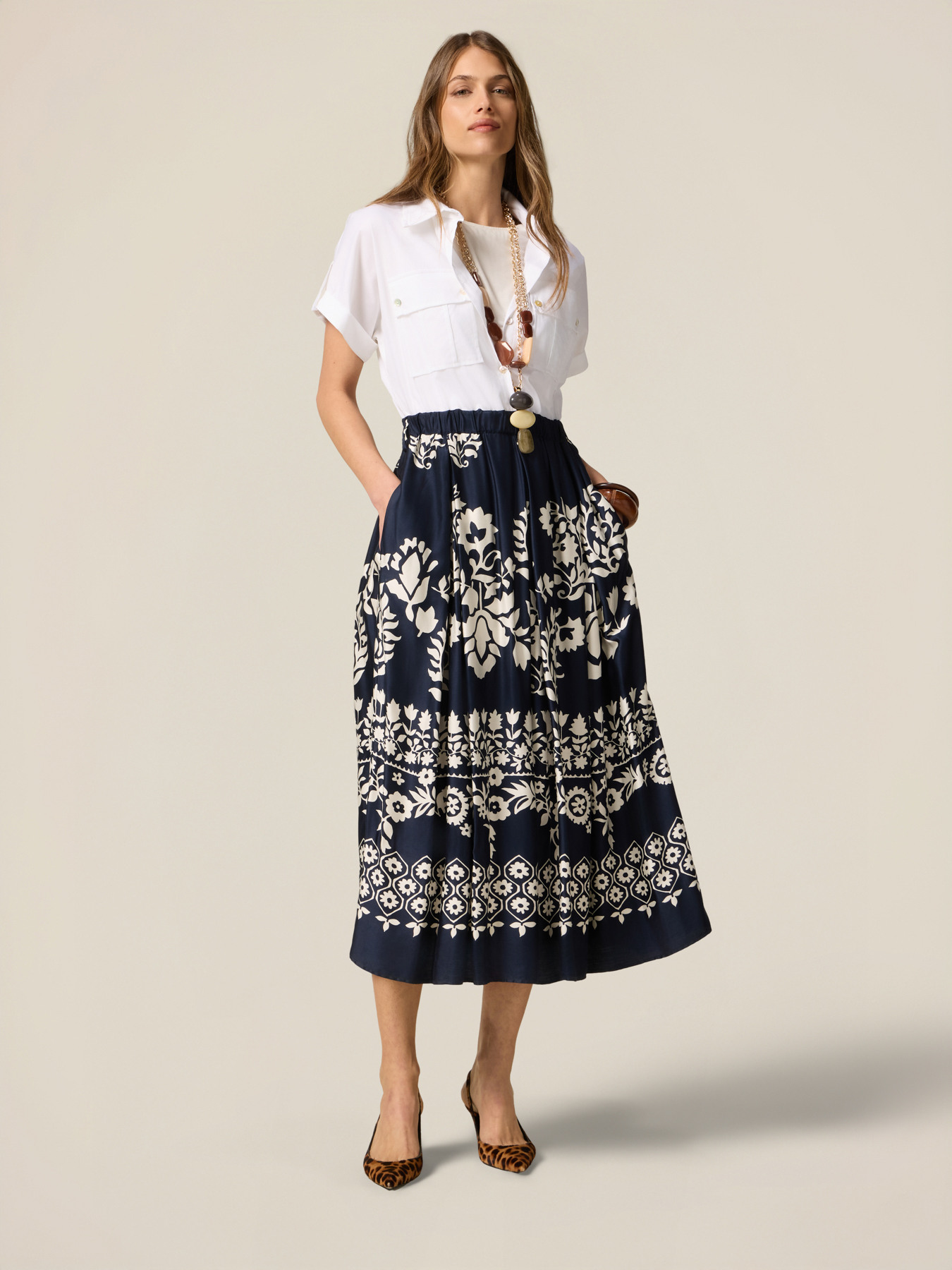 Vestito chemisier con gonna fantasia image number 3