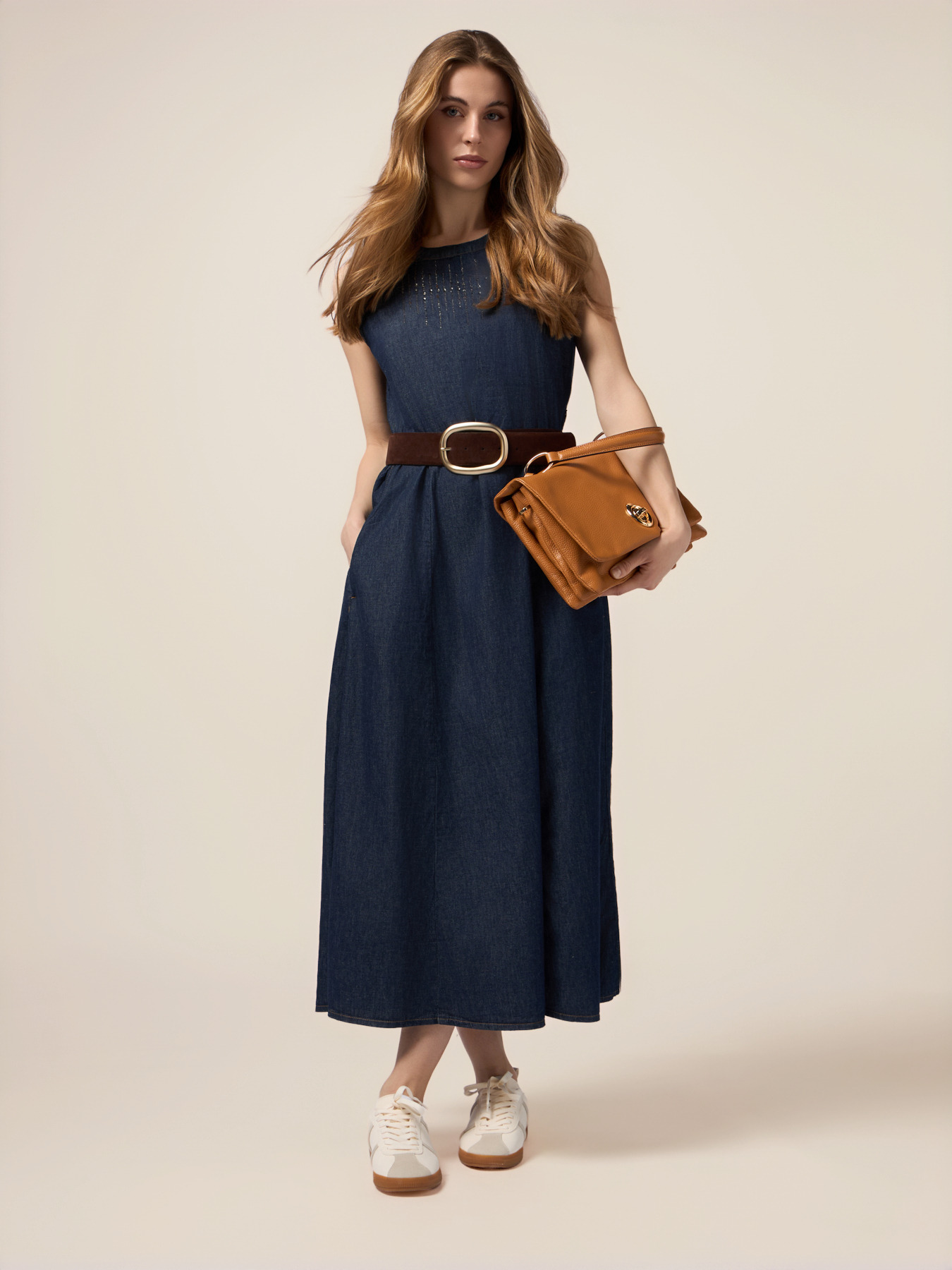 Rochie lungă din denim cu micro cristale image number 3