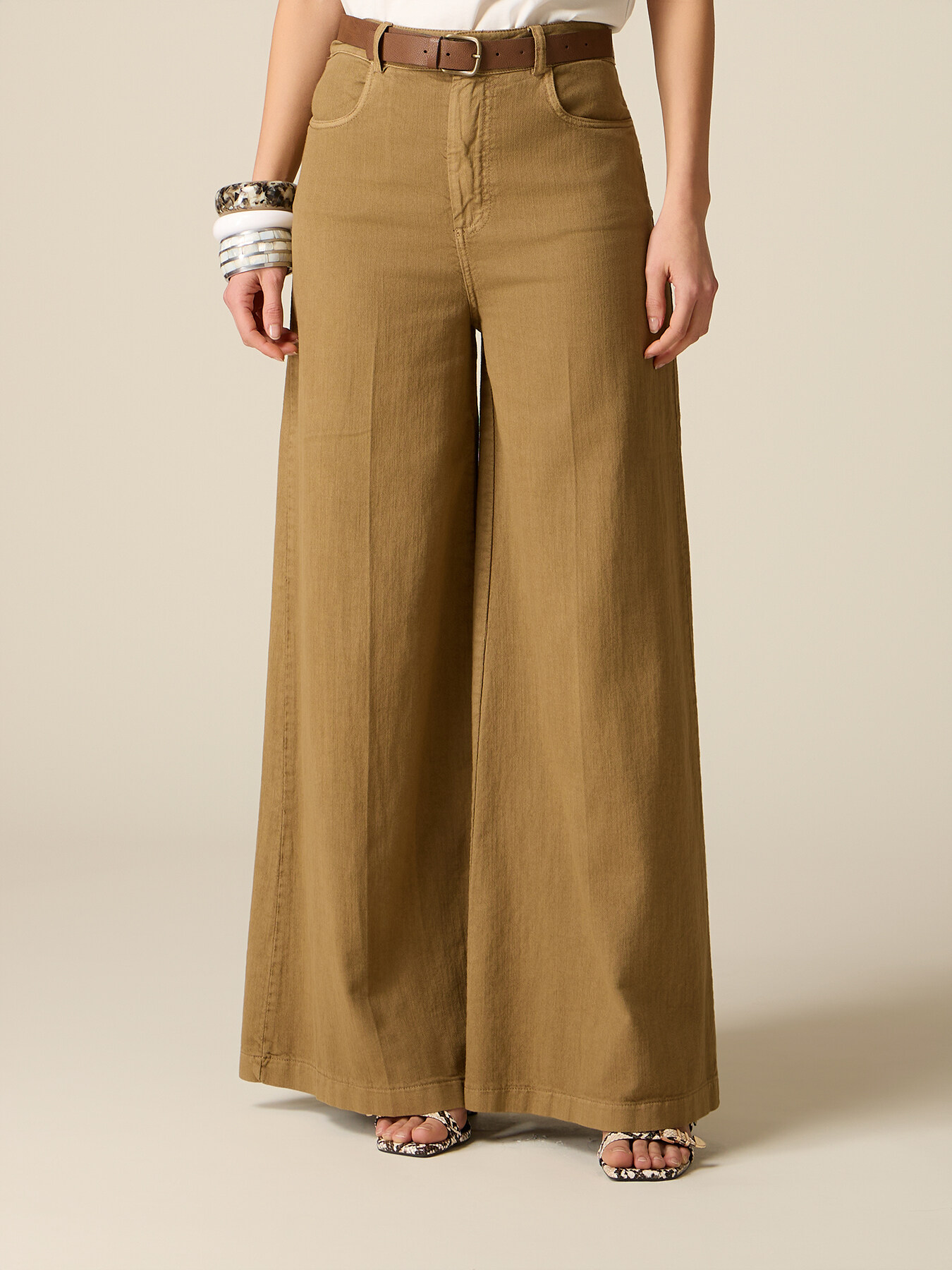Wide leg garment-dyed cotton trousers image number 3