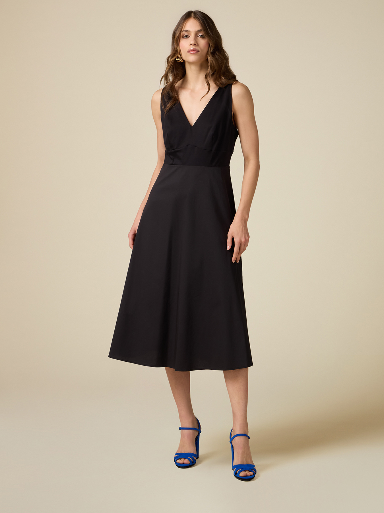 Midi-Kleid aus zwei verschiedenen Materialien image number 1