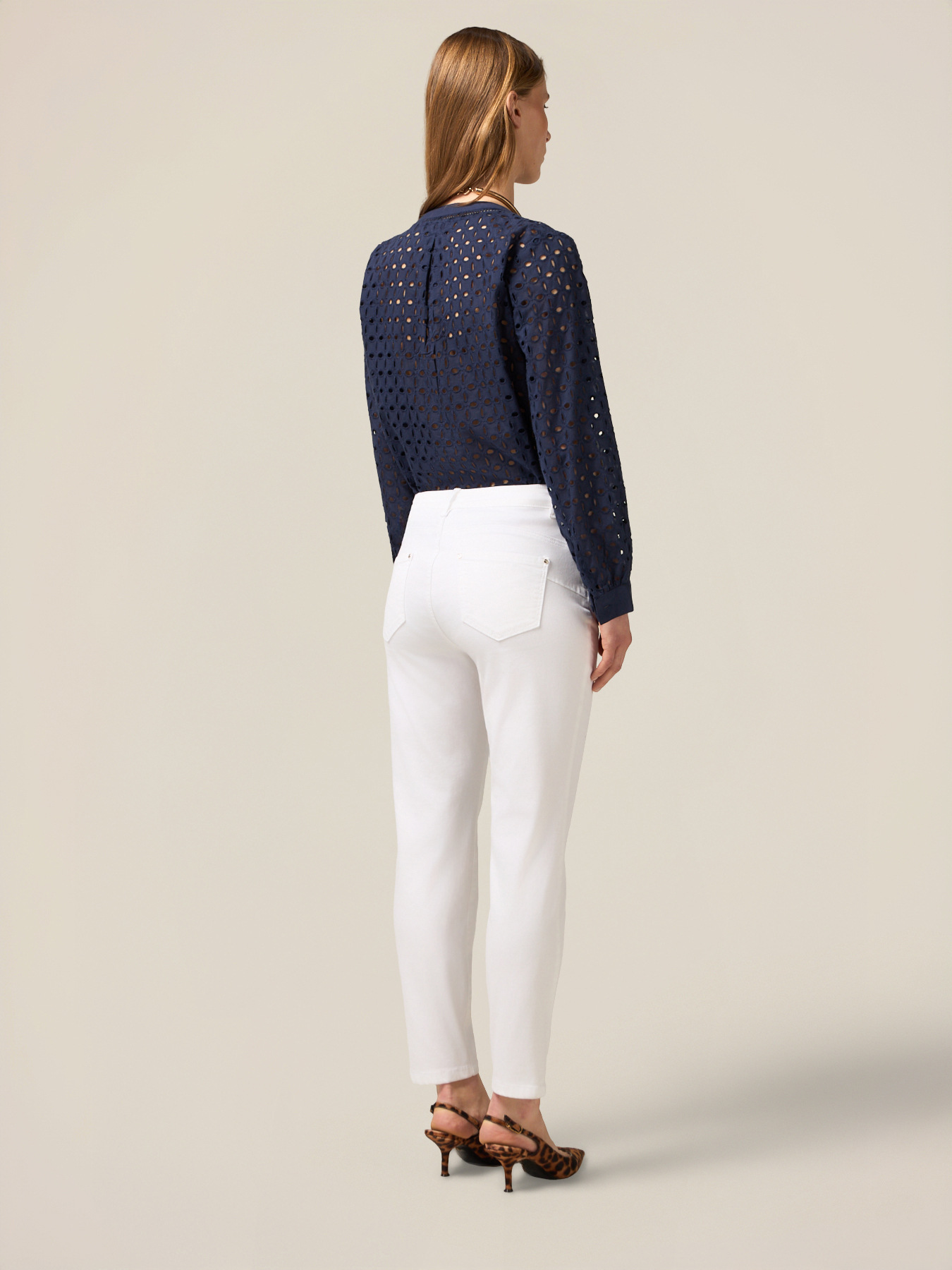 Pantaloni skinny din bumbac și tencel cu nasture bijuterie image number 1