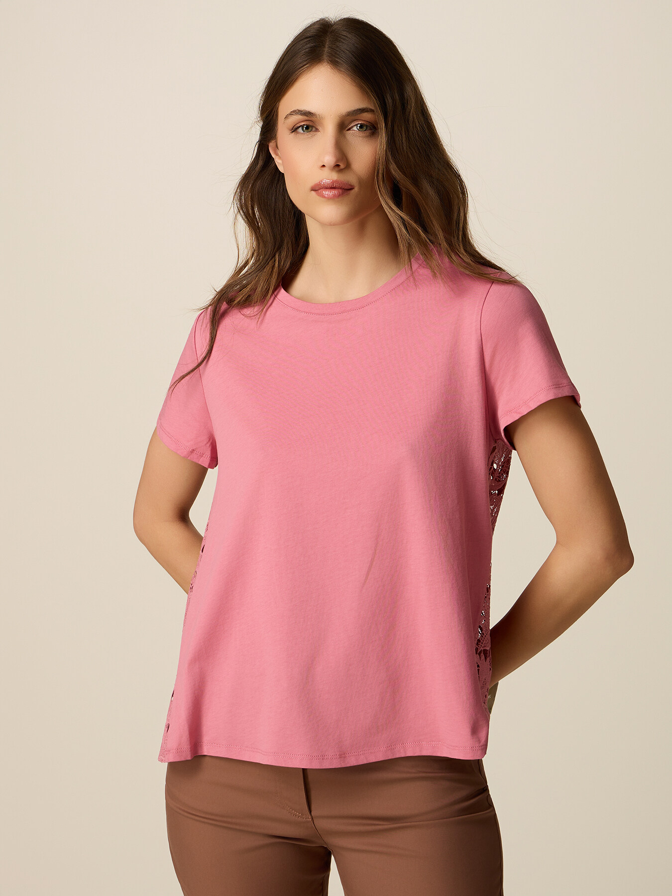 T-shirt con parte dietro in pizzo image number 0