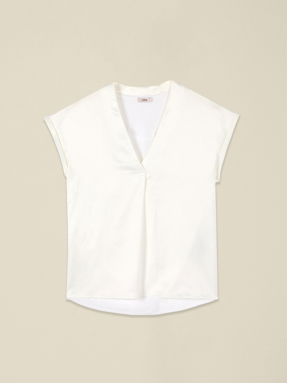 Two-material V-neck T-shirt