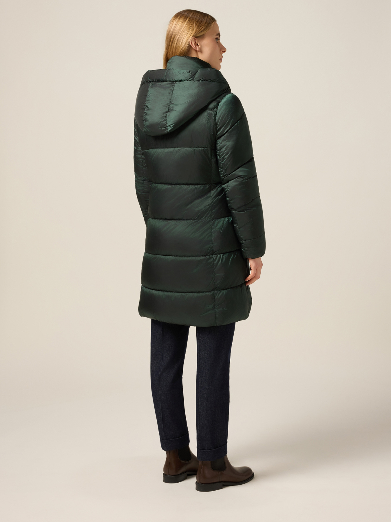 Langer Daunenjacke aus Nylon mit Kapuze image number 1