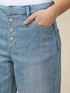Jeans boyfit eco-friendly con bottoni gioiello image number 2