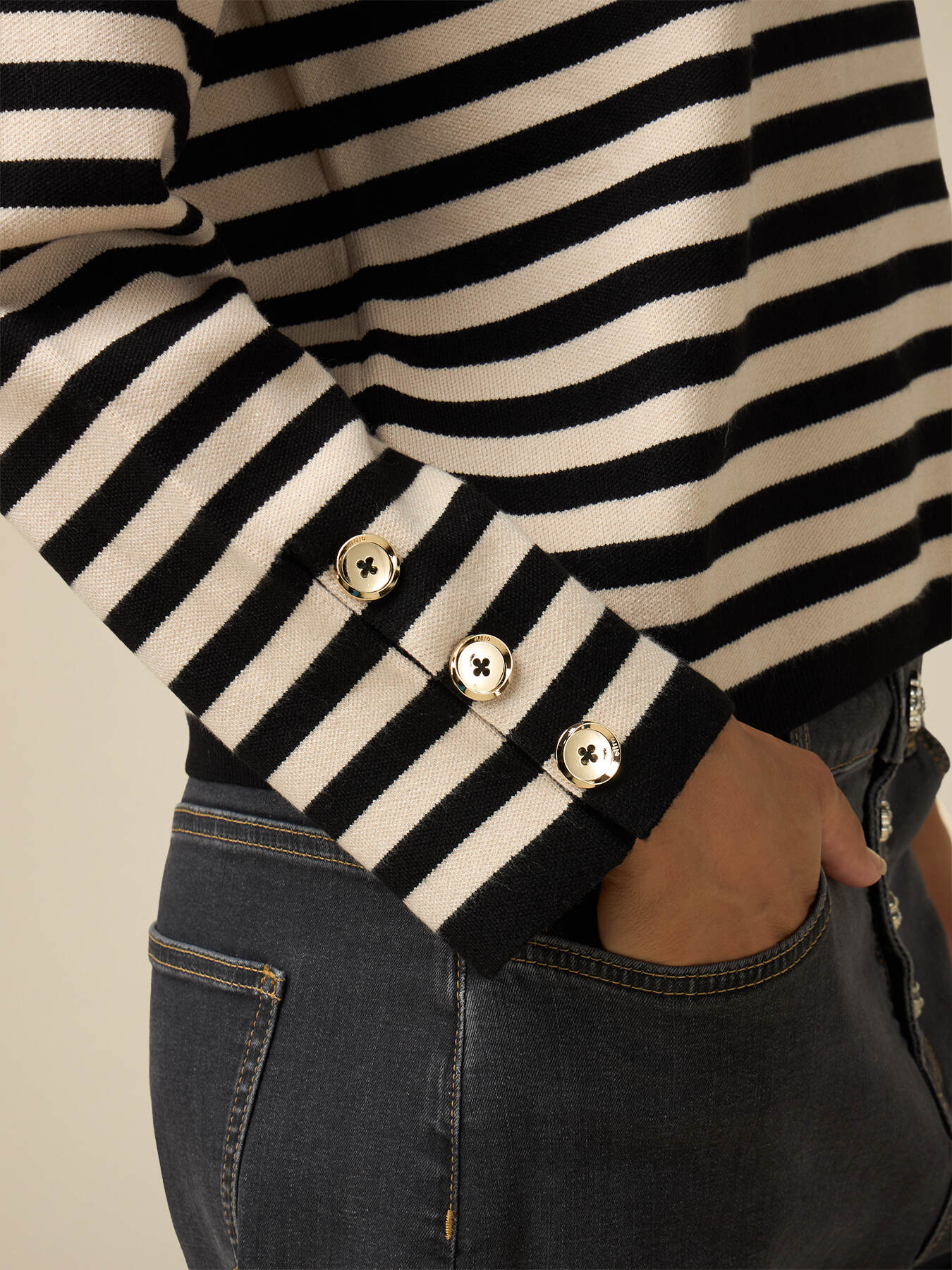 Pullover mit Streifenmuster image number 2