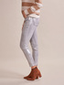 Skinny-Jeans in metallisiertem Grau image number 1
