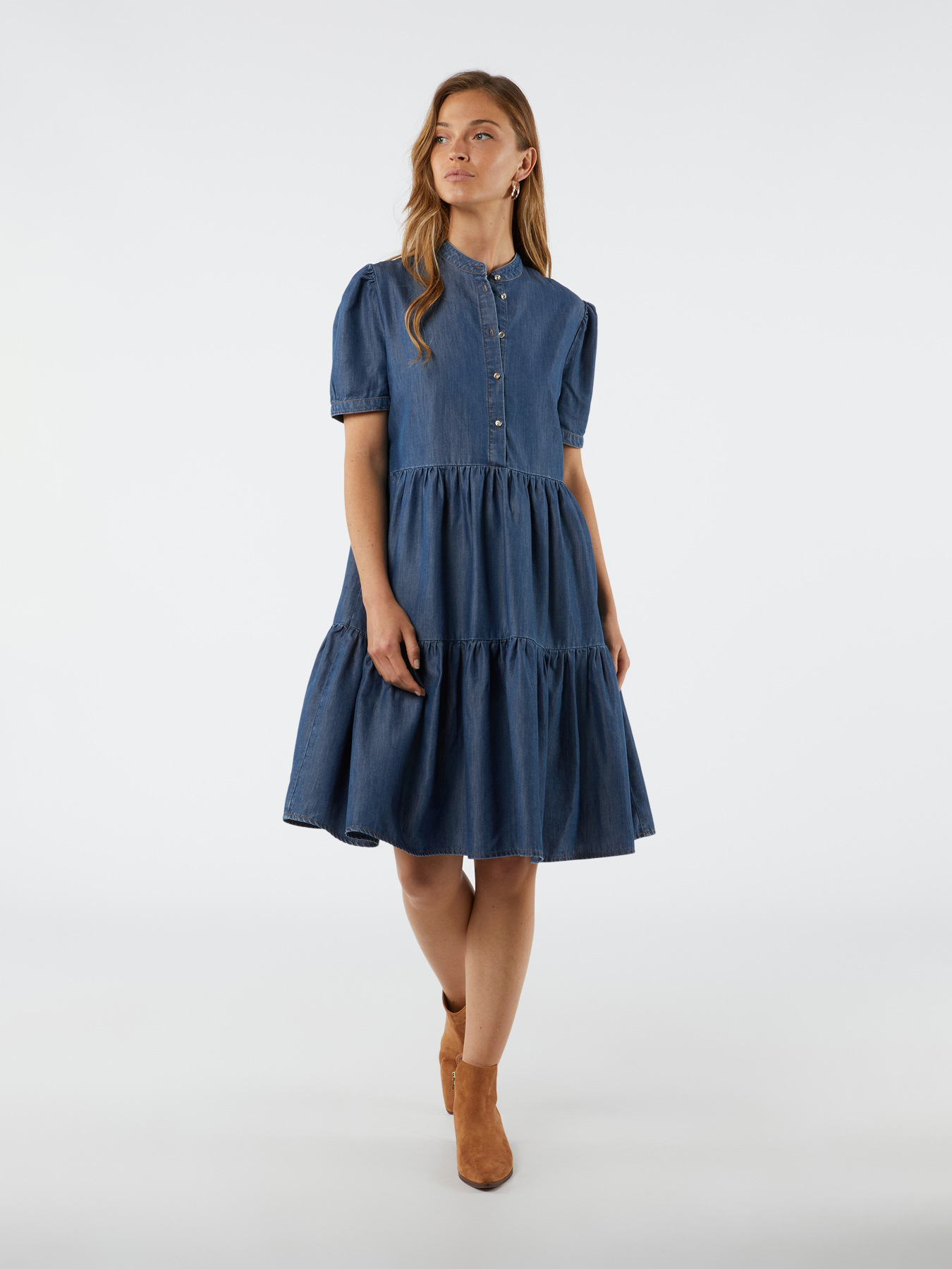 Vestido corto de tencel image number 0