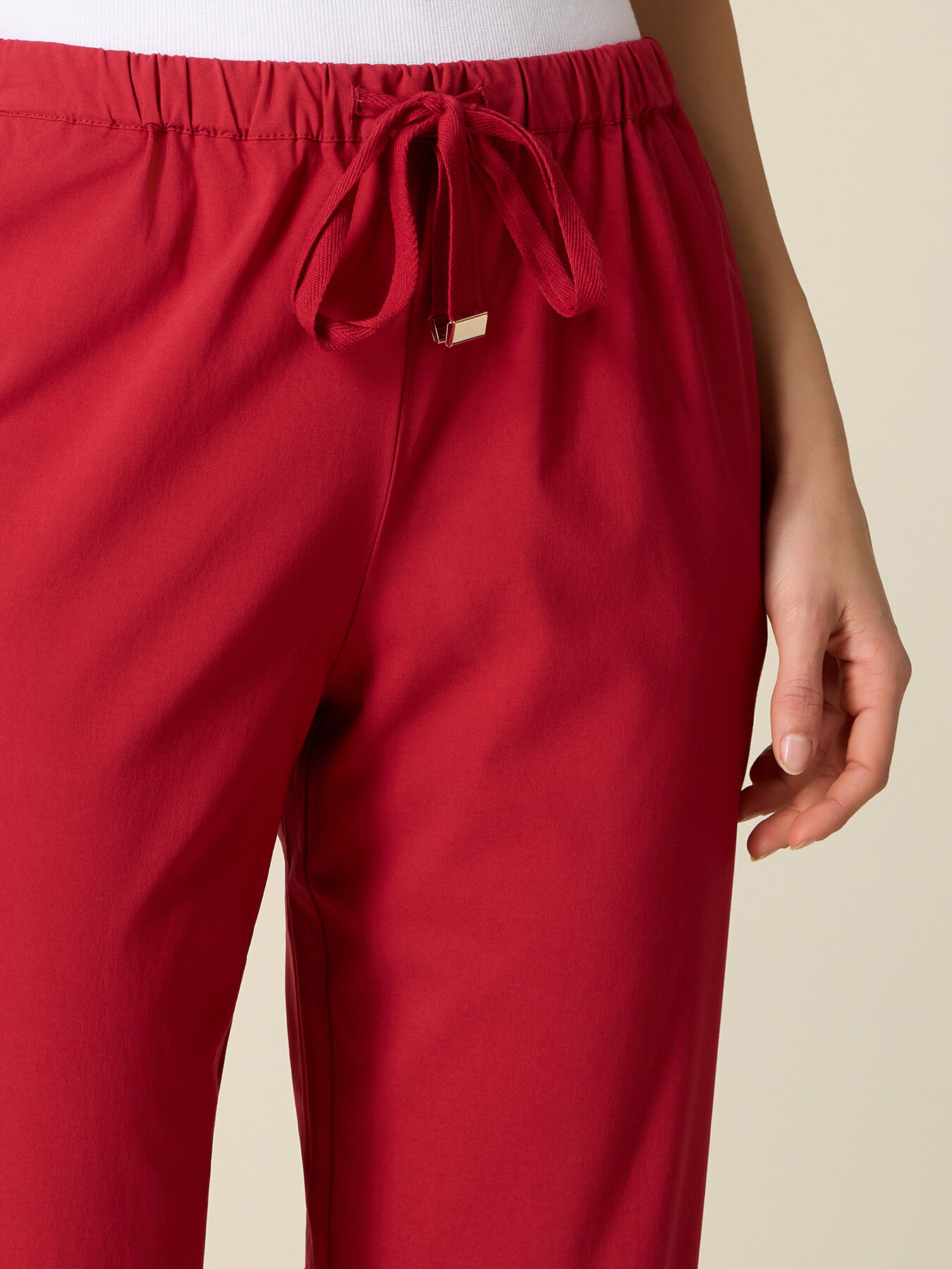 Pantalones cropped de tela mezcla viscosa image number 2