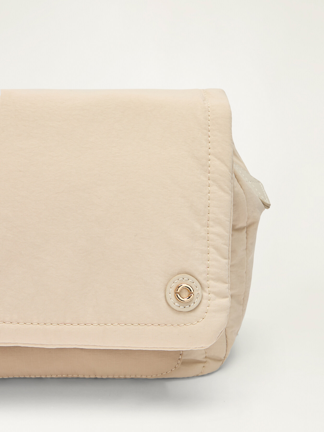 Crossbody-Tasche aus Nylon image number 4