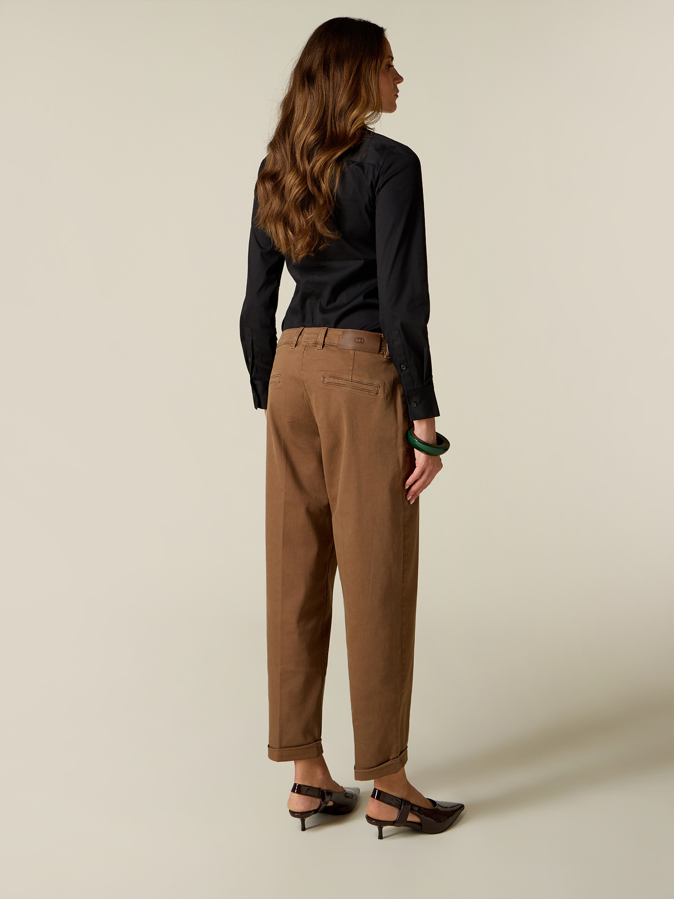 Pantalon chino en m&eacute;lange de coton image number 1