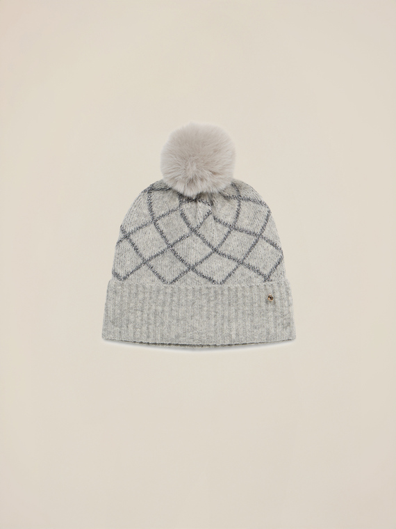 Cap with lurex embroidery