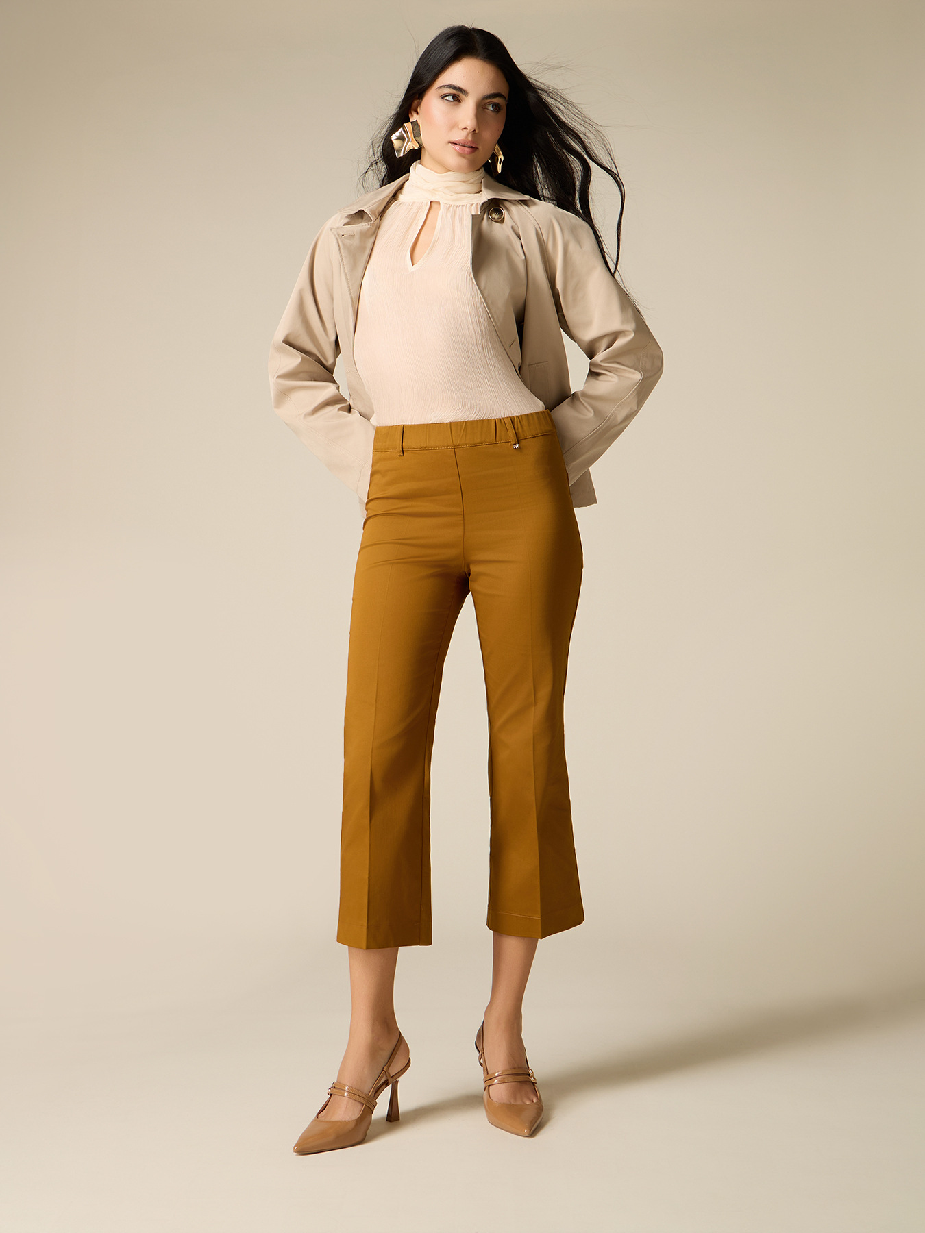 Pantalon court en m&eacute;lange de coton image number 0