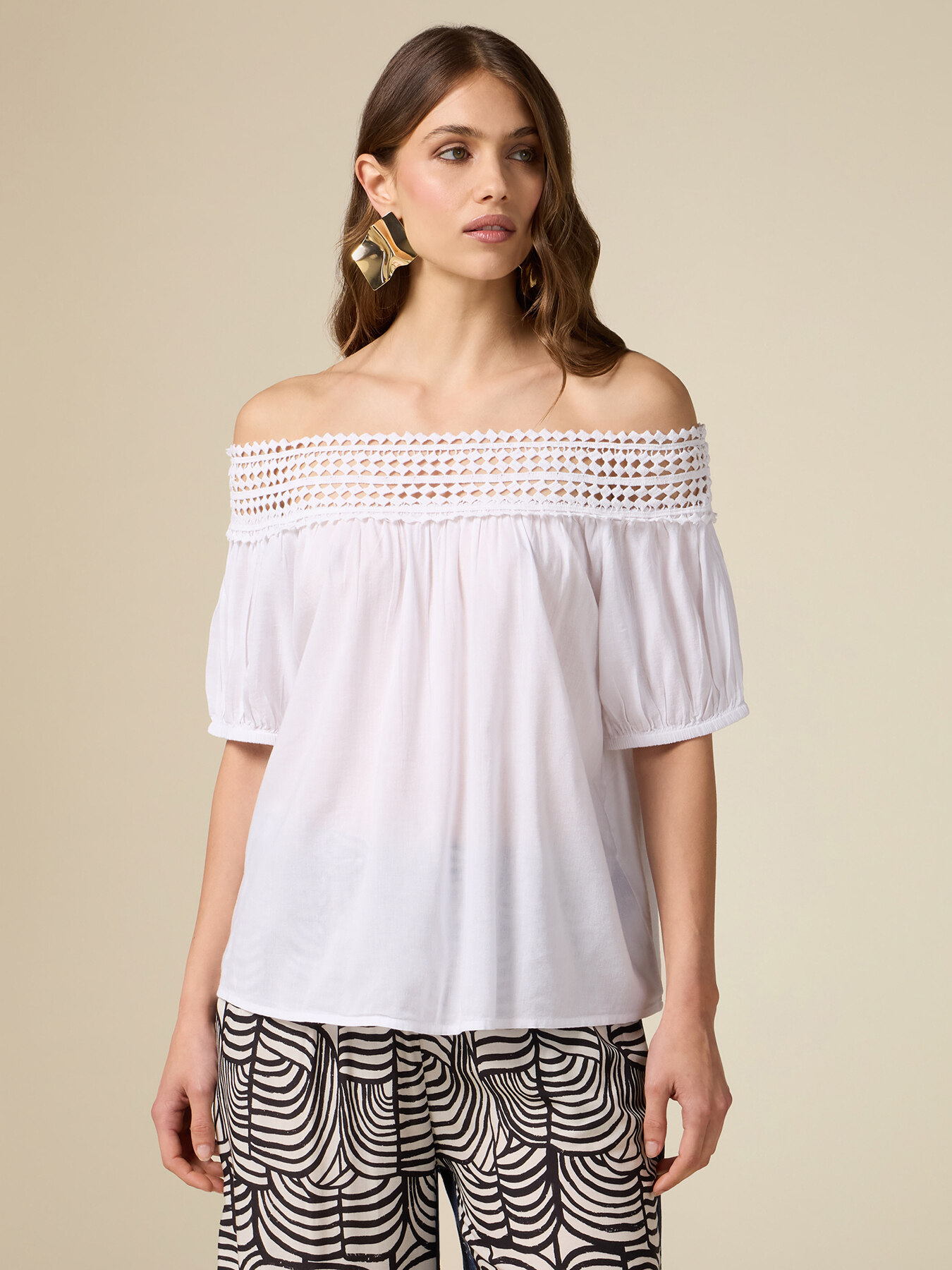 T-shirt con bordo in macram&eacute; image number 0