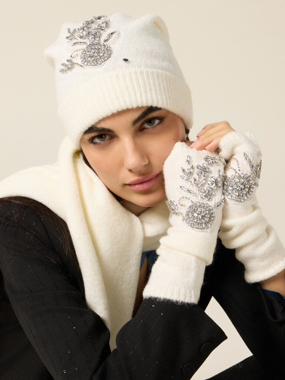 Knit sleeves with jewel patch