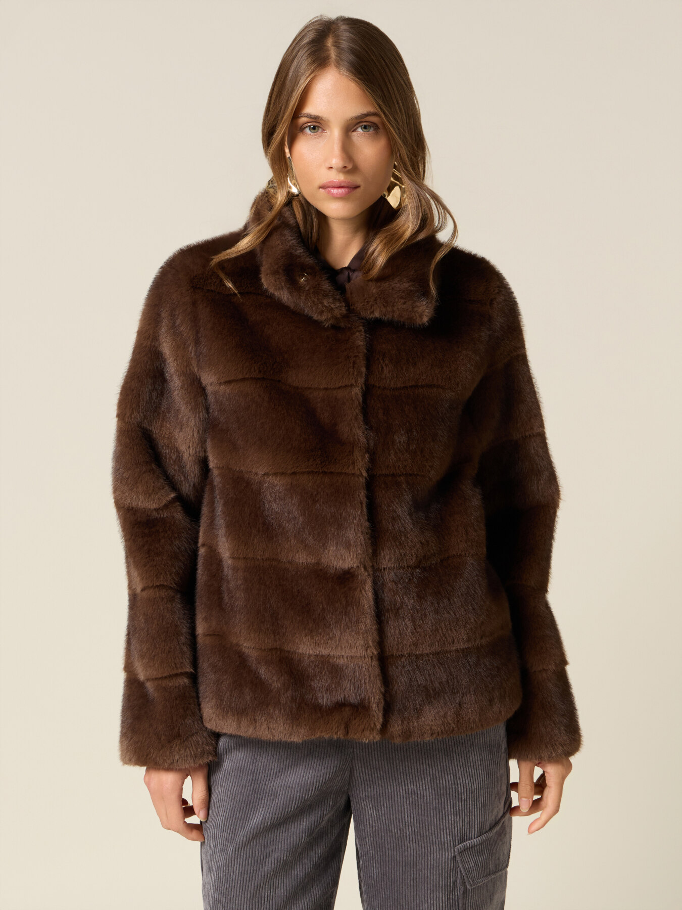 Veste courte effet peluche image number 4