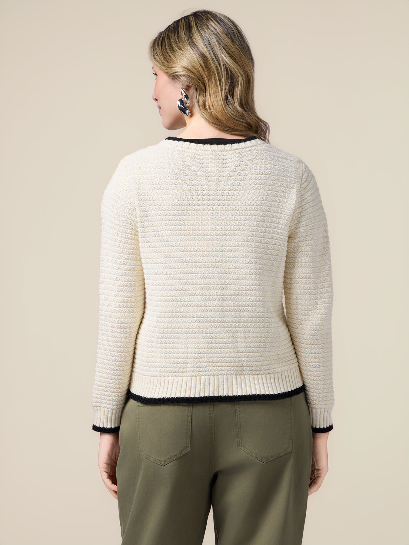 Strickjacke mit Taschen und Kontrastdetails image number 1