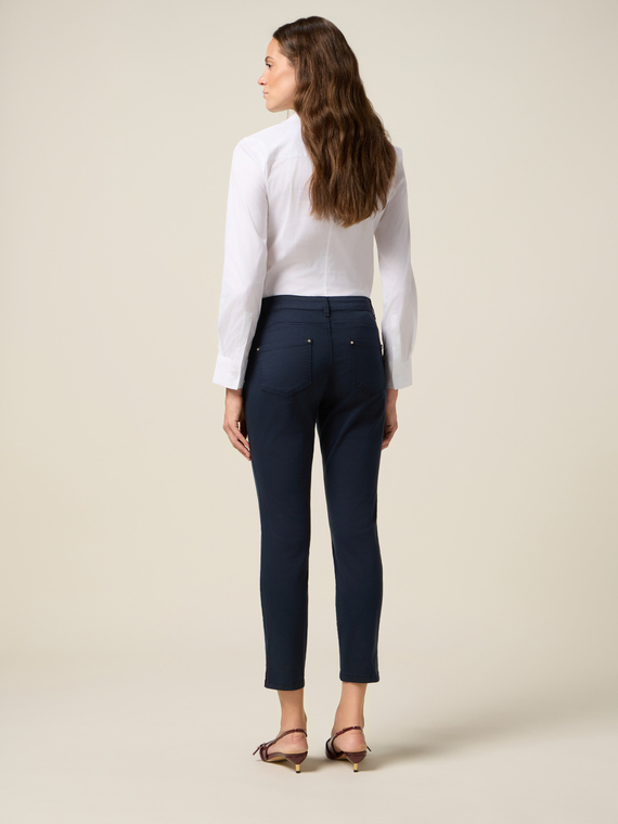 Oltre: Pantaloni Skinny In Cotone E Tencel Con Bottone Gioiello Blu. 50 Stagione Primavera Estate 2025.-image