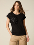 T-shirt con applicazione e perle image number 0
