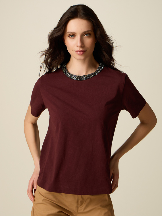 Cotton t-shirt with jewel neckline