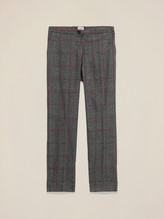 Pantaloni în carouri