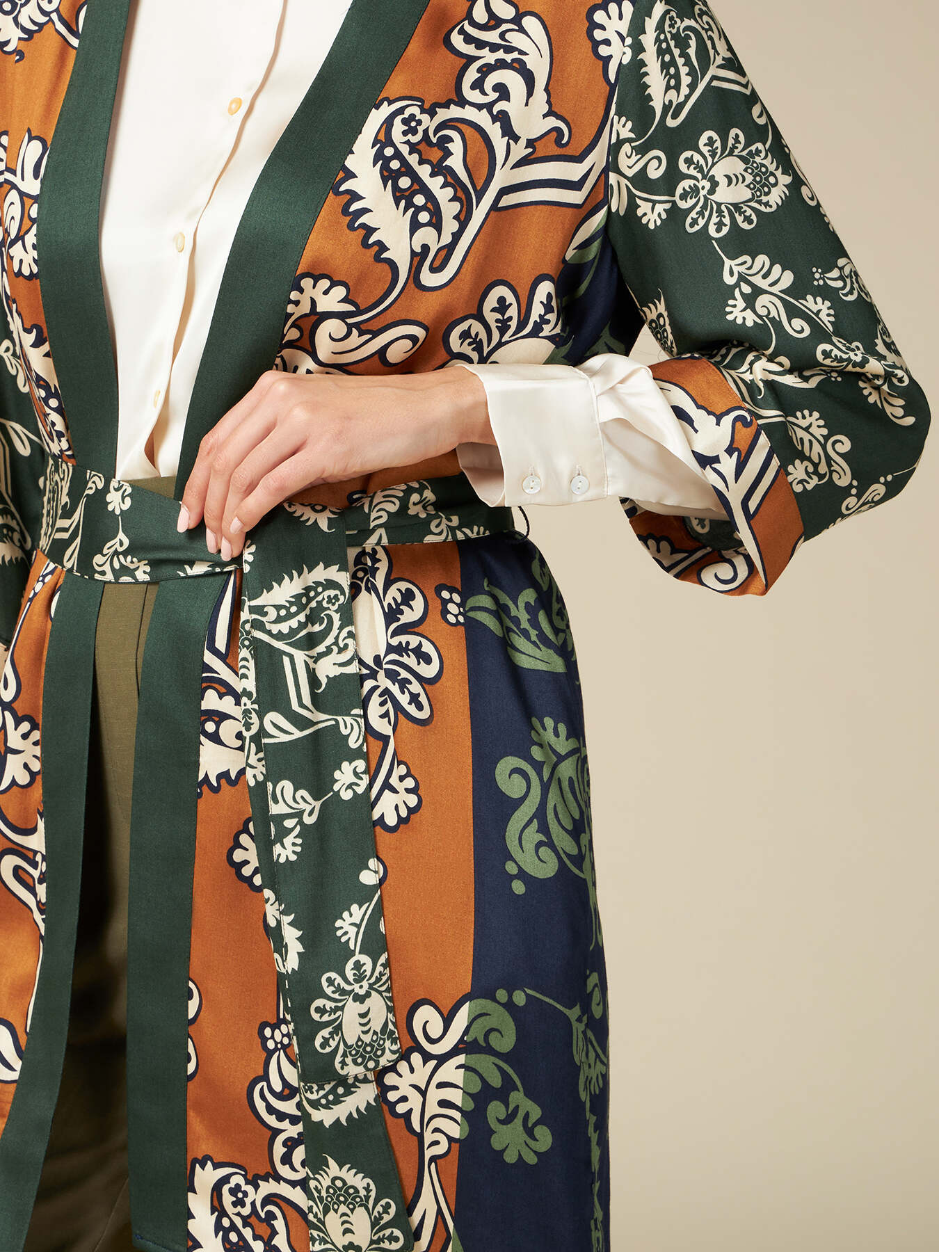 Kimono de viscosa estampado image number 2