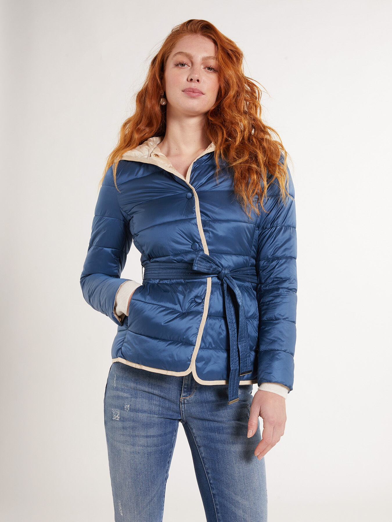 Piumino lightweight con interno a contrasto image number 0