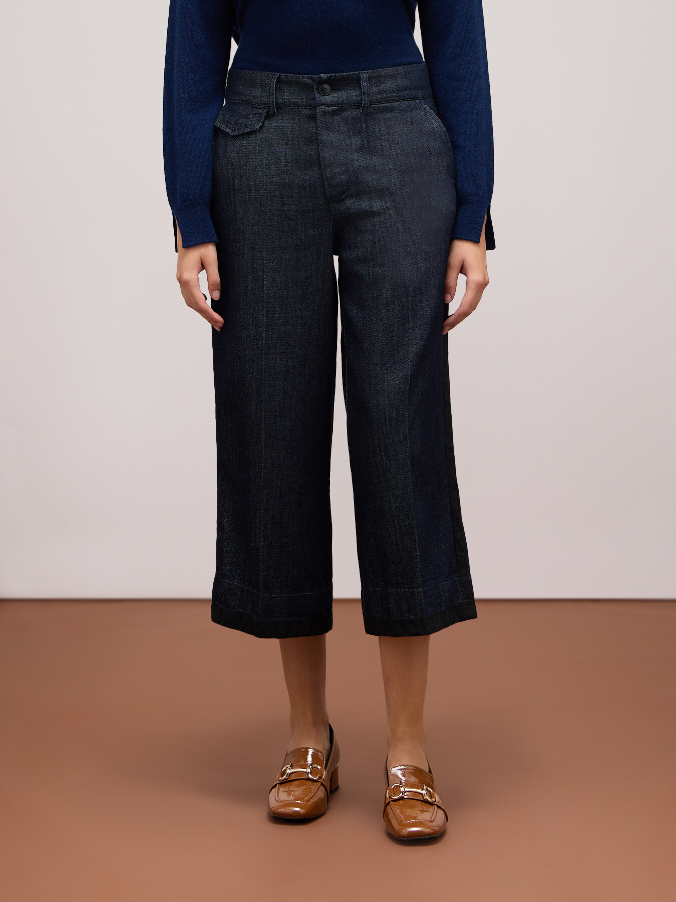 Cropped wide-leg jeans image number 0
