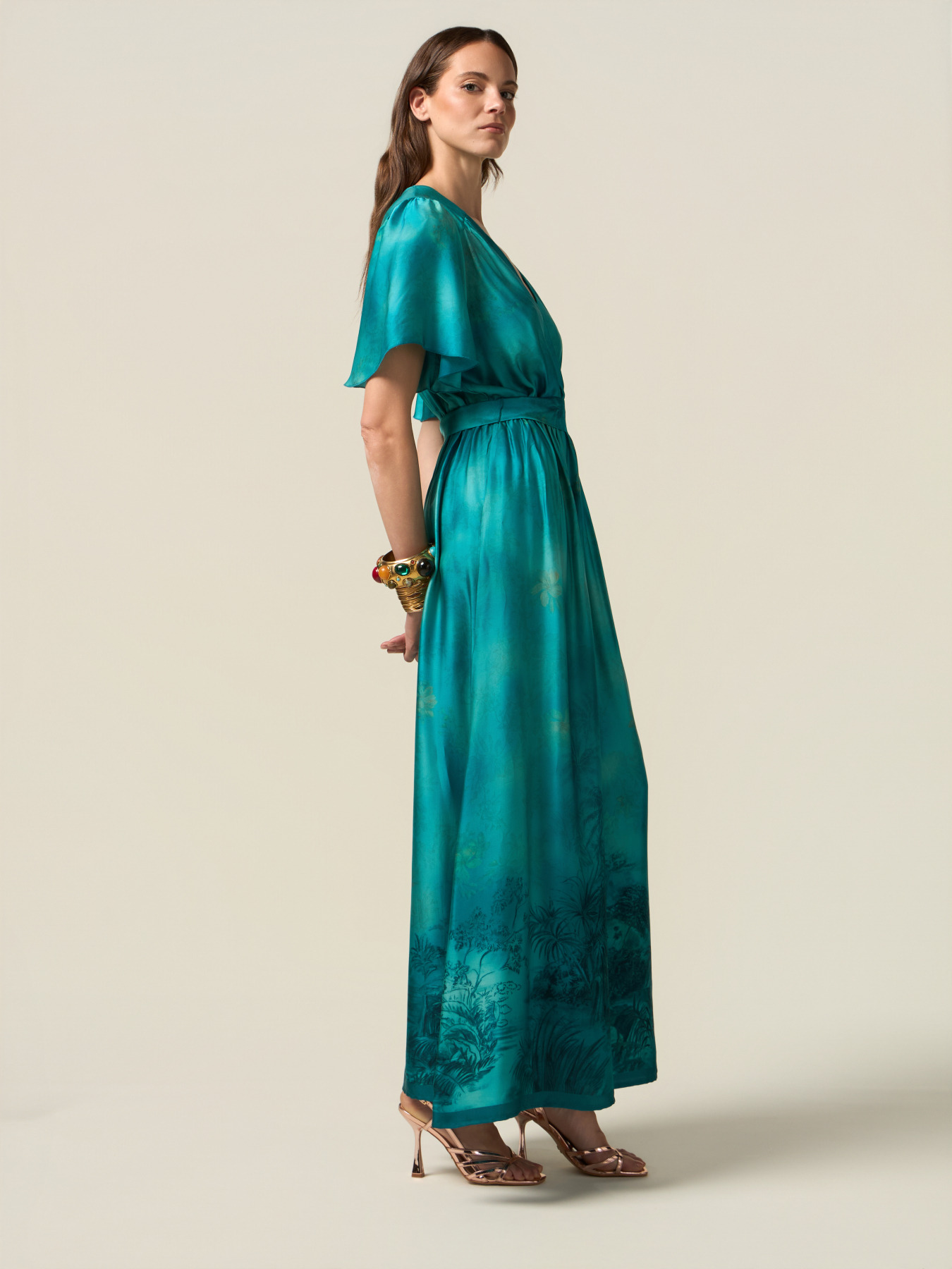 Langes Kleid aus gemustertem Satin image number 0