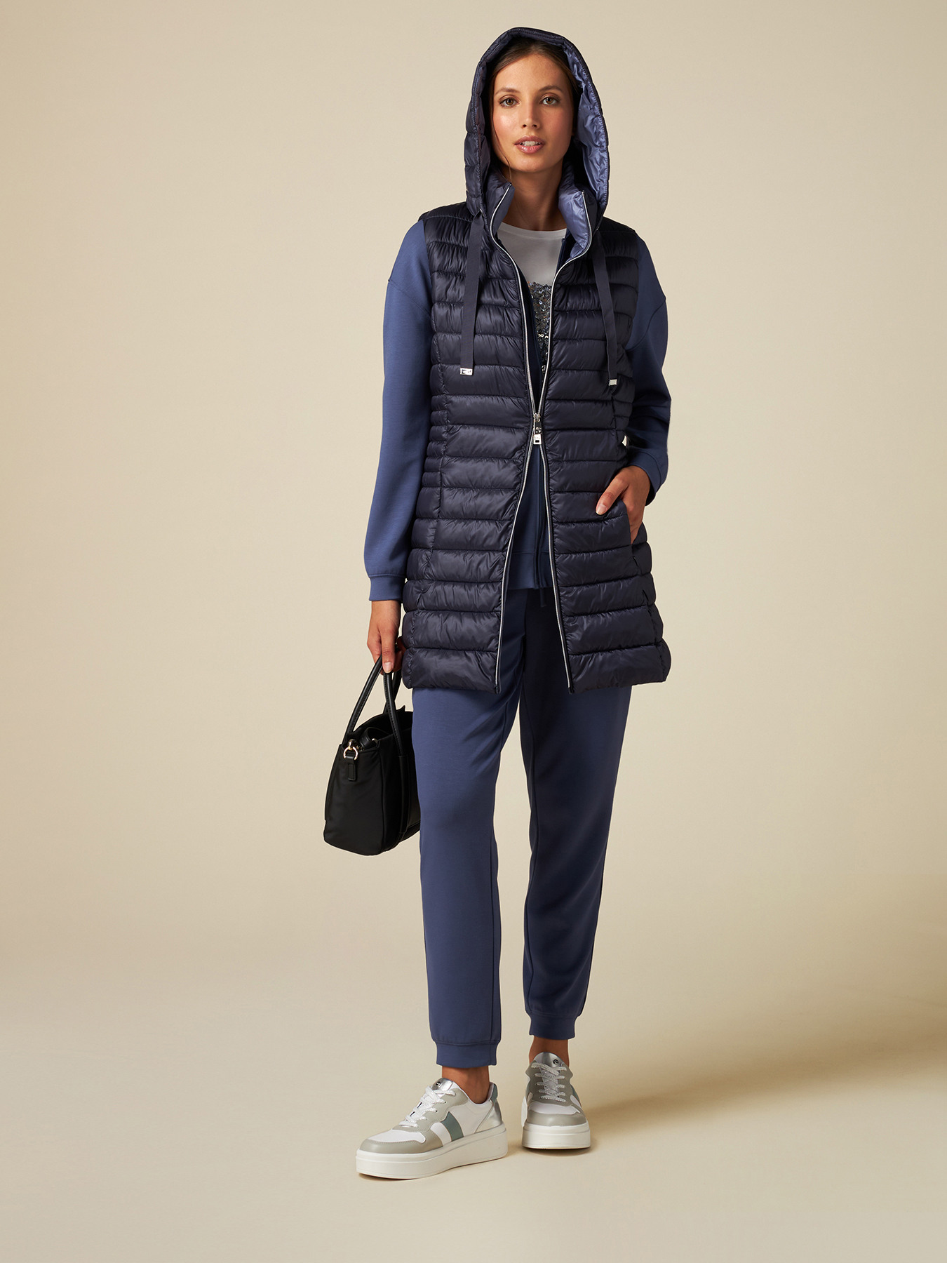 Plum&iacute;fero largo sin mangas de fibras recicladas image number 3