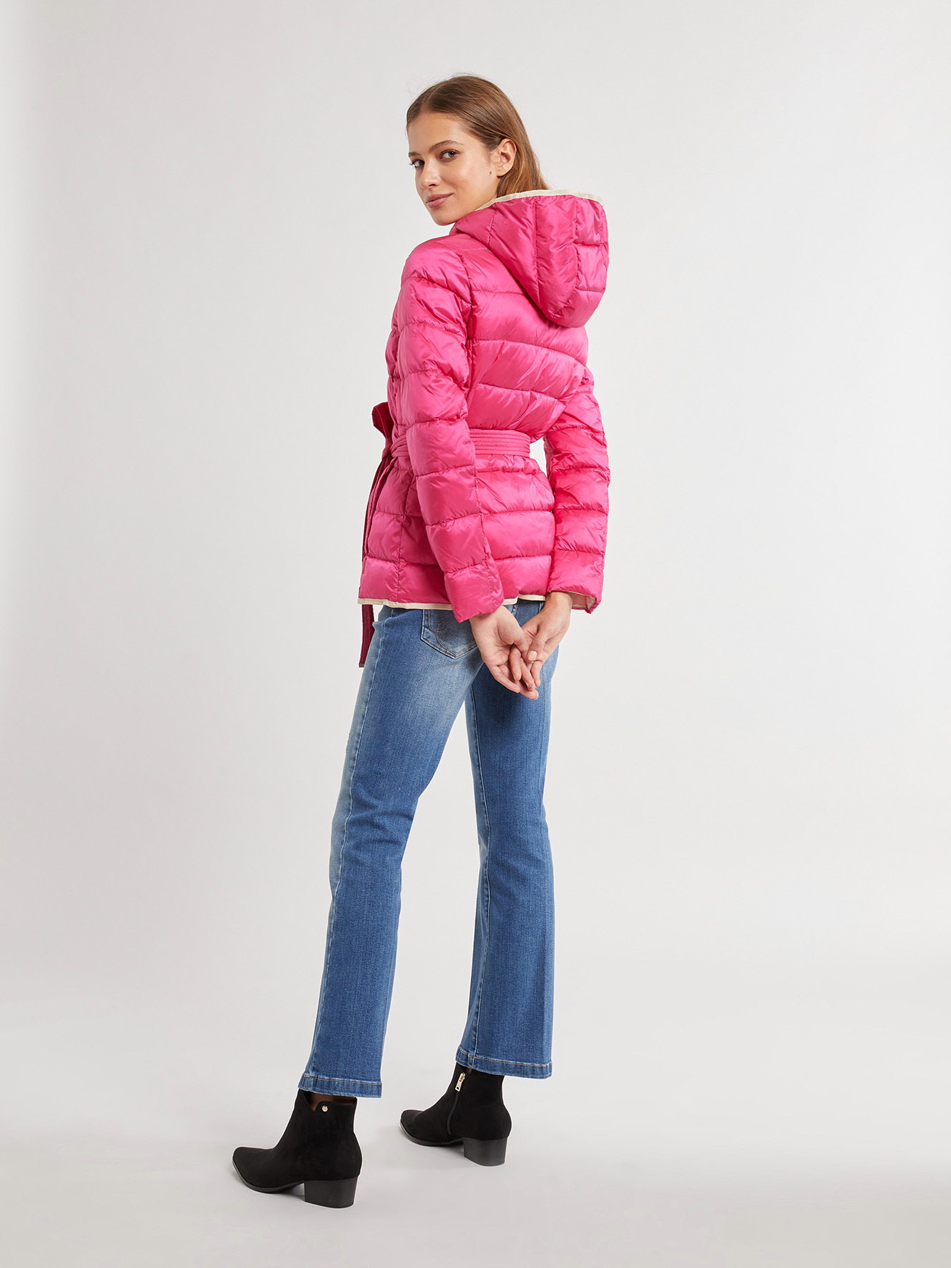 Lightweight down jacket with contrasting lining image number 2