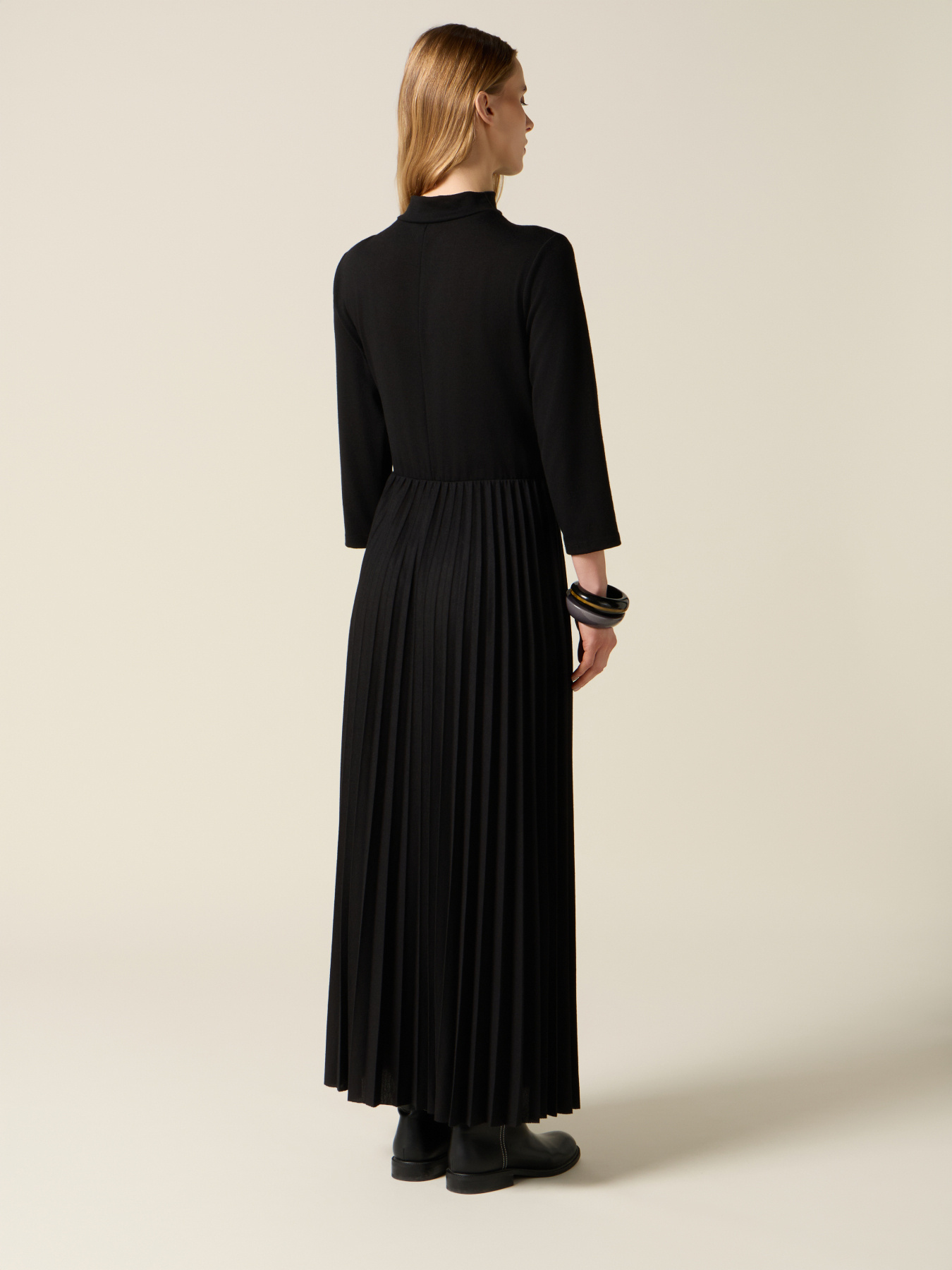 Viscose blend flare dress with brooch image number 1