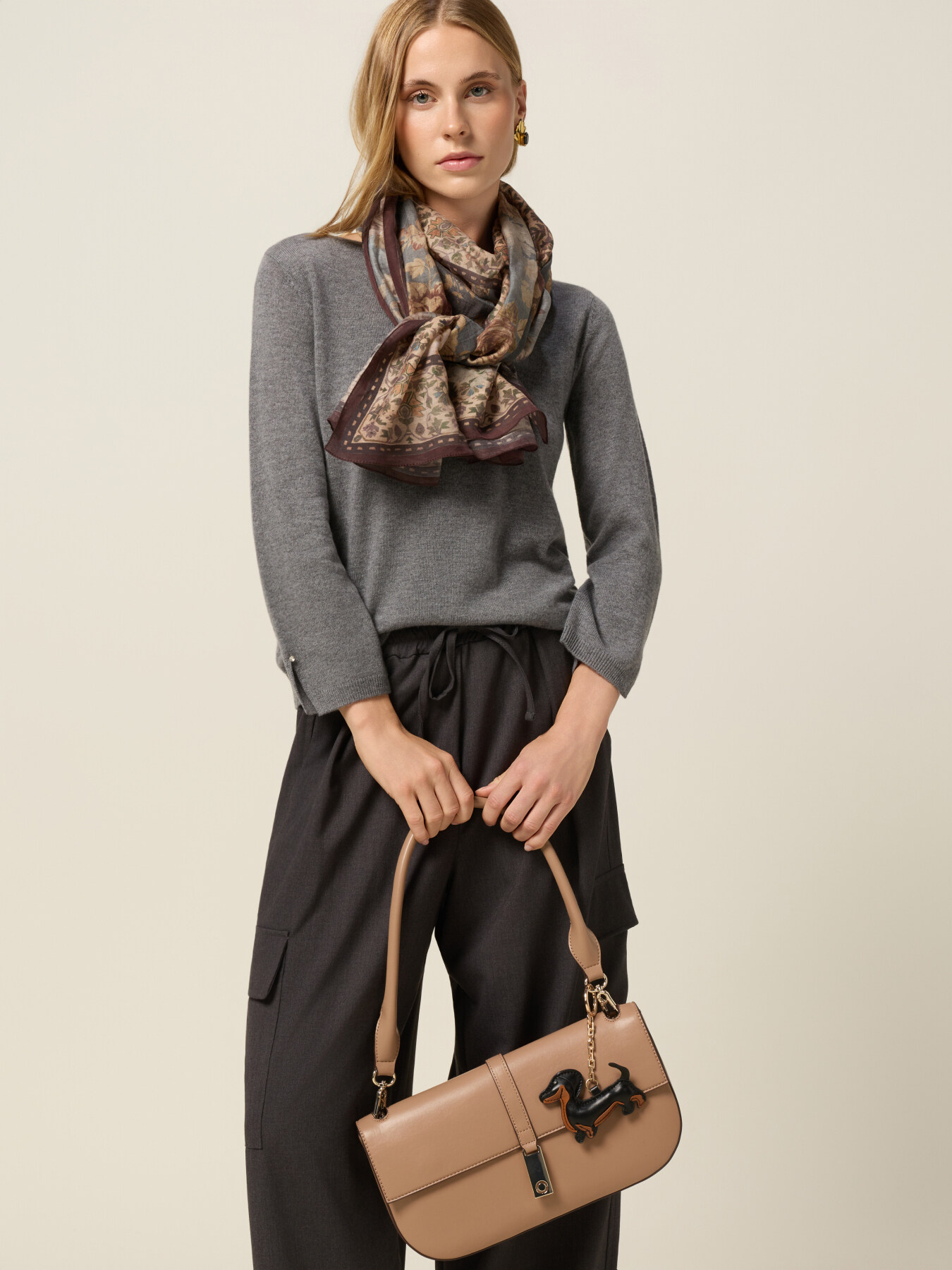 Shoulder bag with metal clasp image number 0