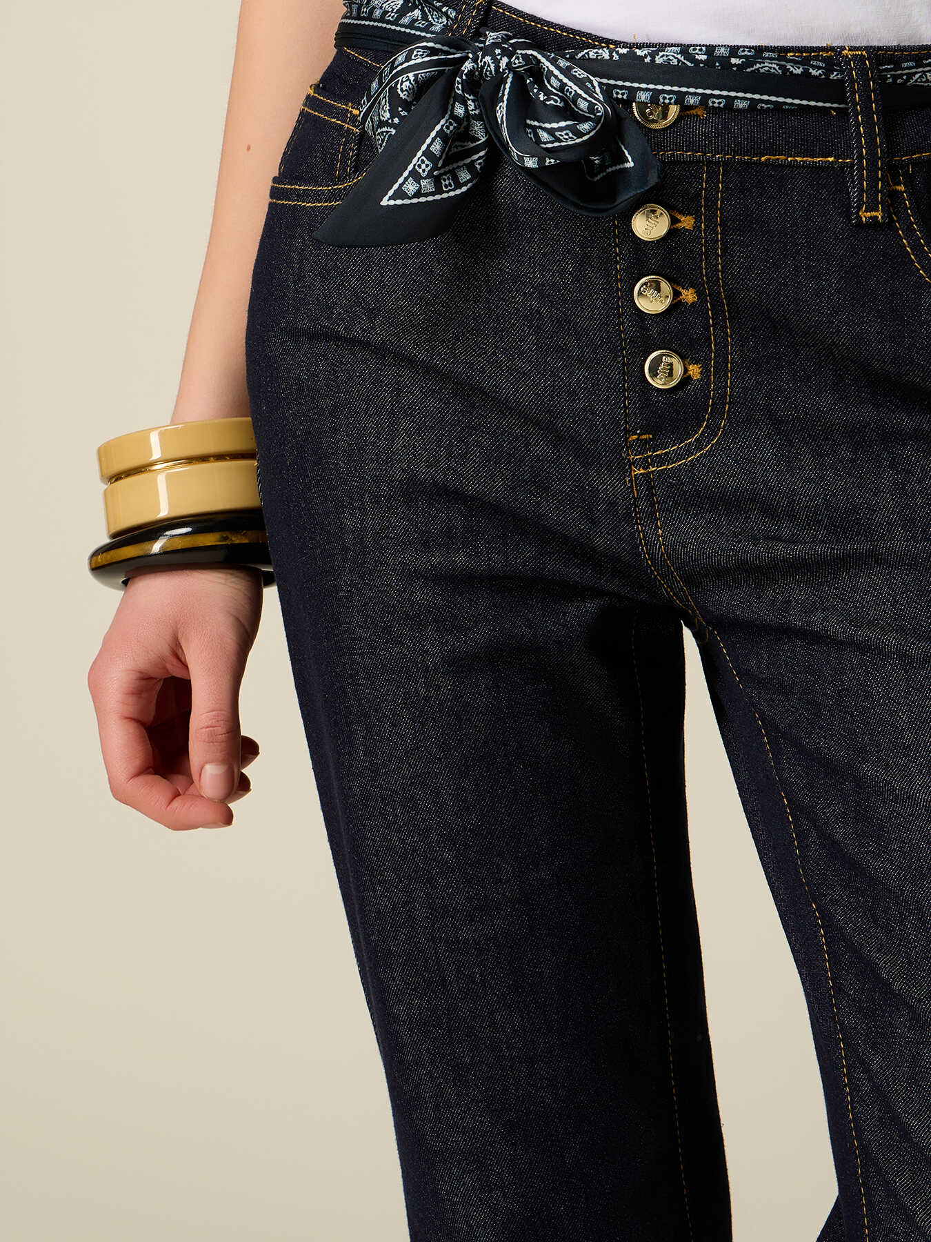 Regular jeans with waist scarf image number 2