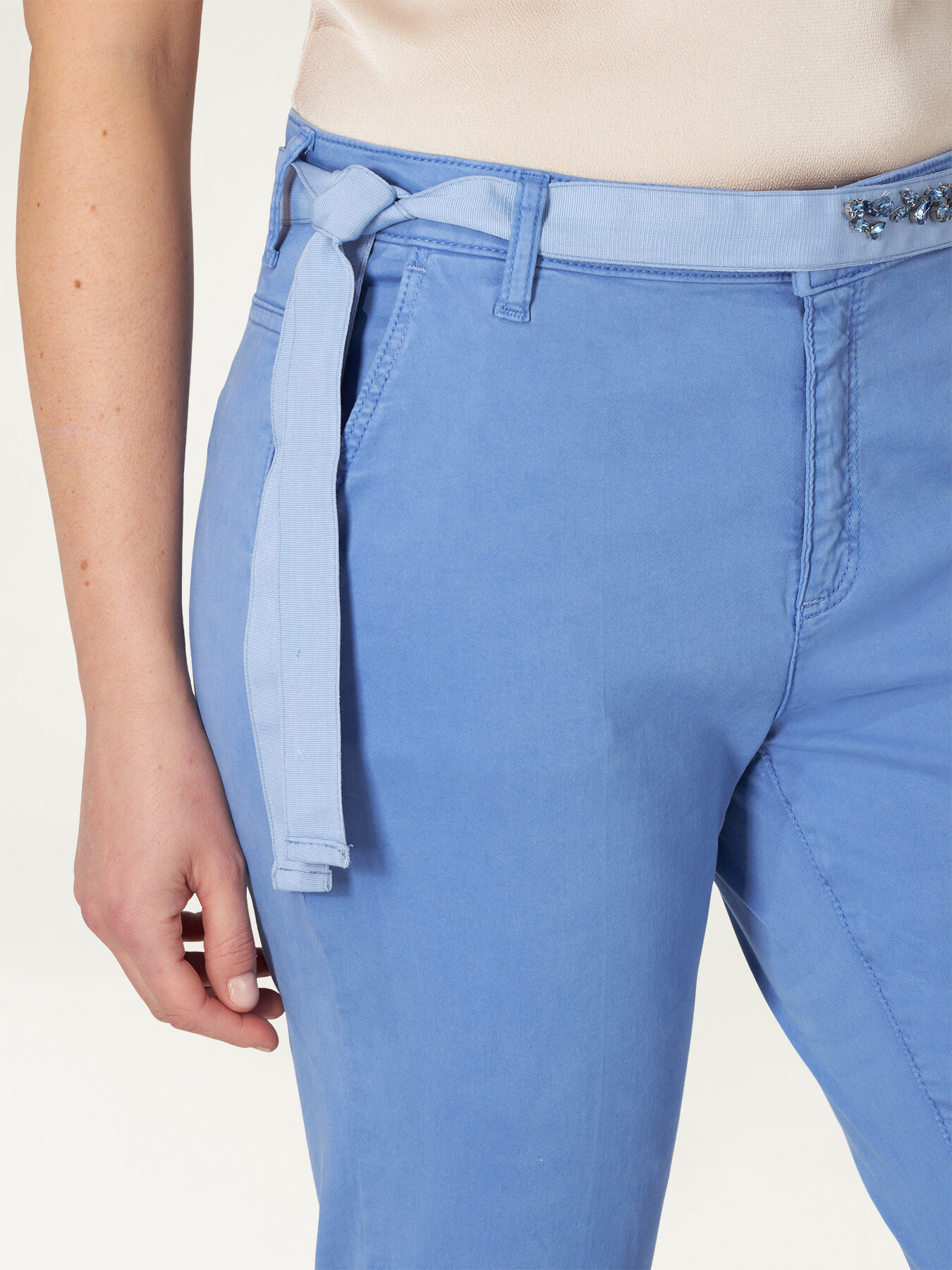 G&uuml;rtel aus Stoff mit eingefassten Schmucksteinen image number 0