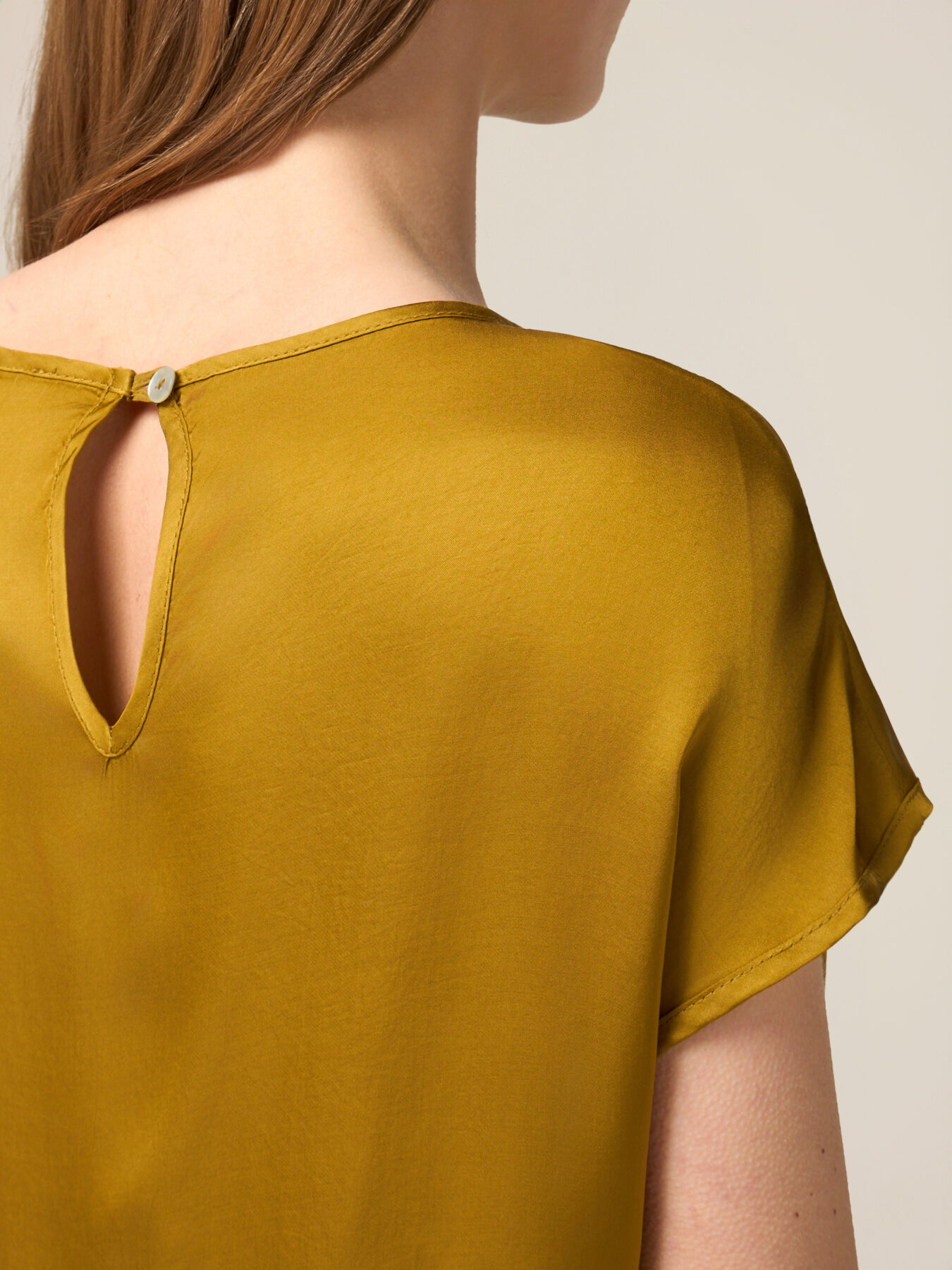 Bluse aus Viskose-Satin image number 2