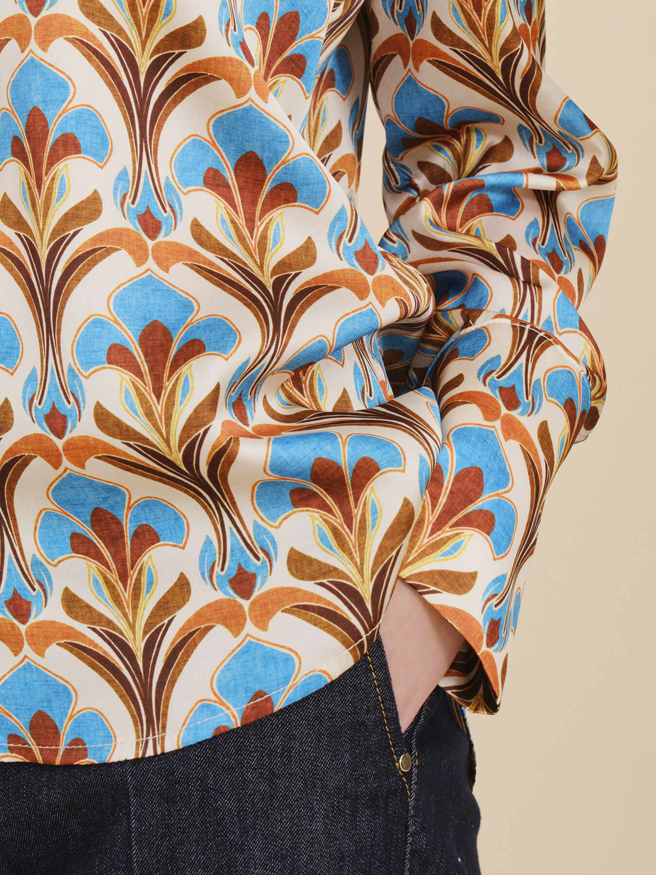 Camicia in raso fantasia image number 2