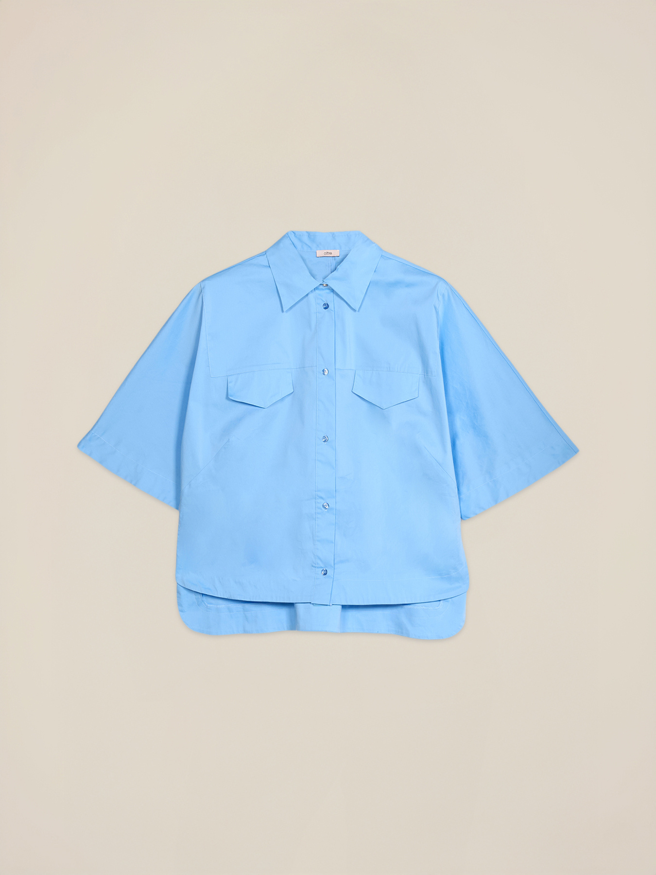 Boxy shirt with small pockets image number 3