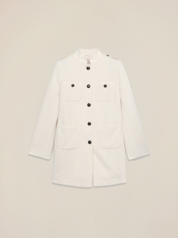 Knitted coat with pockets