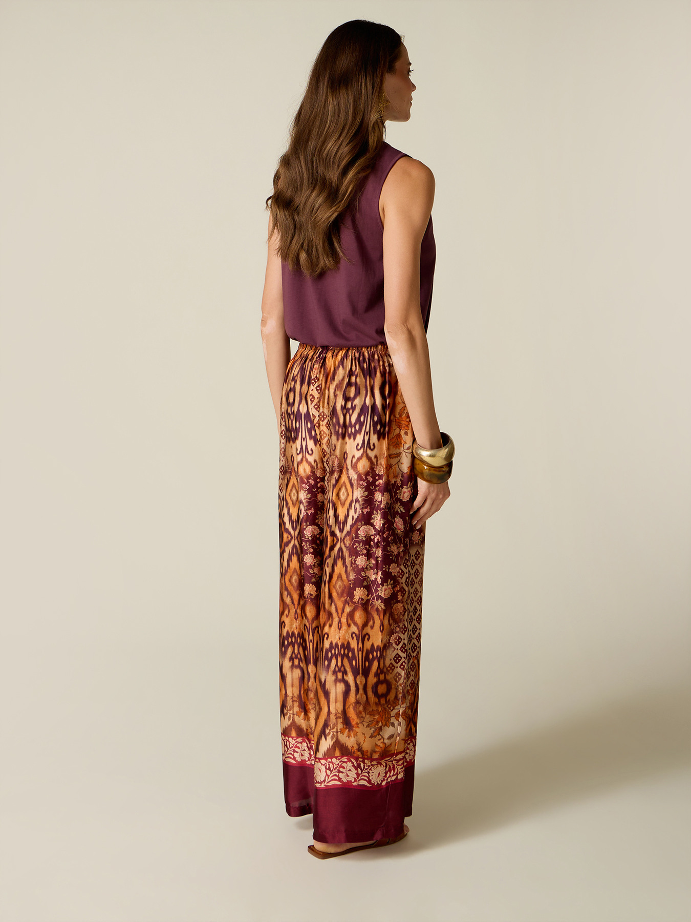 Pantalon palazzo en satin fantaisie image number 1