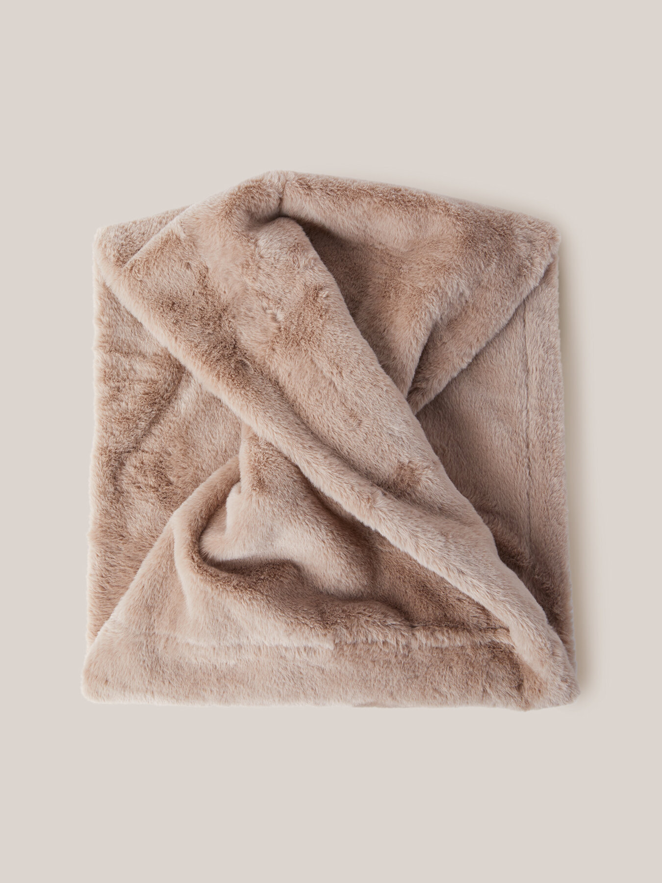 Faux fur scarf image number 0