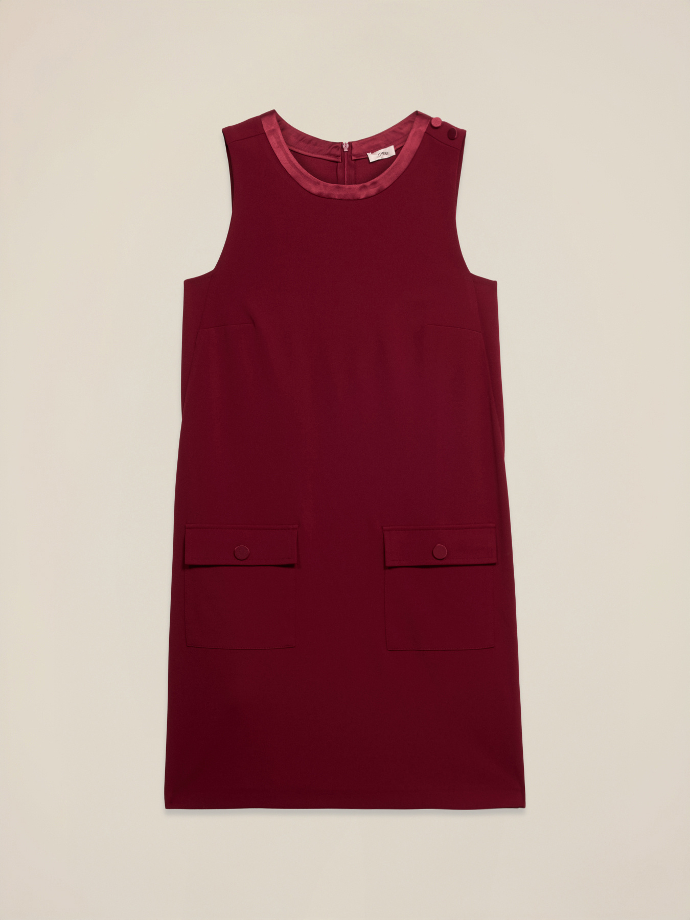Fluid sheath dress with pockets and buttons image number 3
