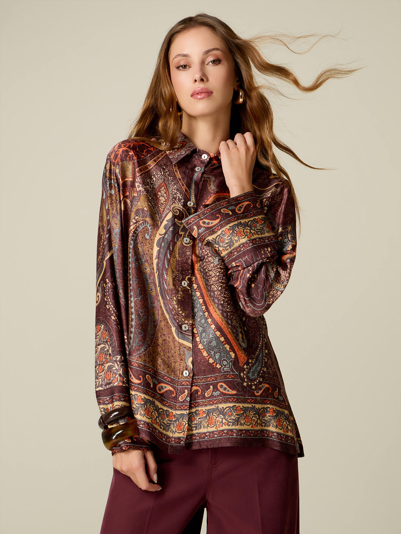 Chemise en satin fantaisie image number 0