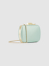 Clutch effetto pelle image number 2