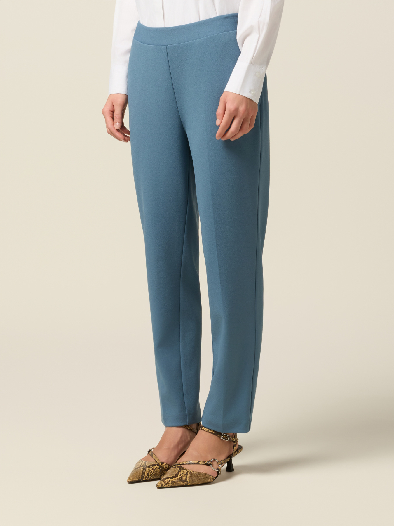 Pantalones rectos image number 2