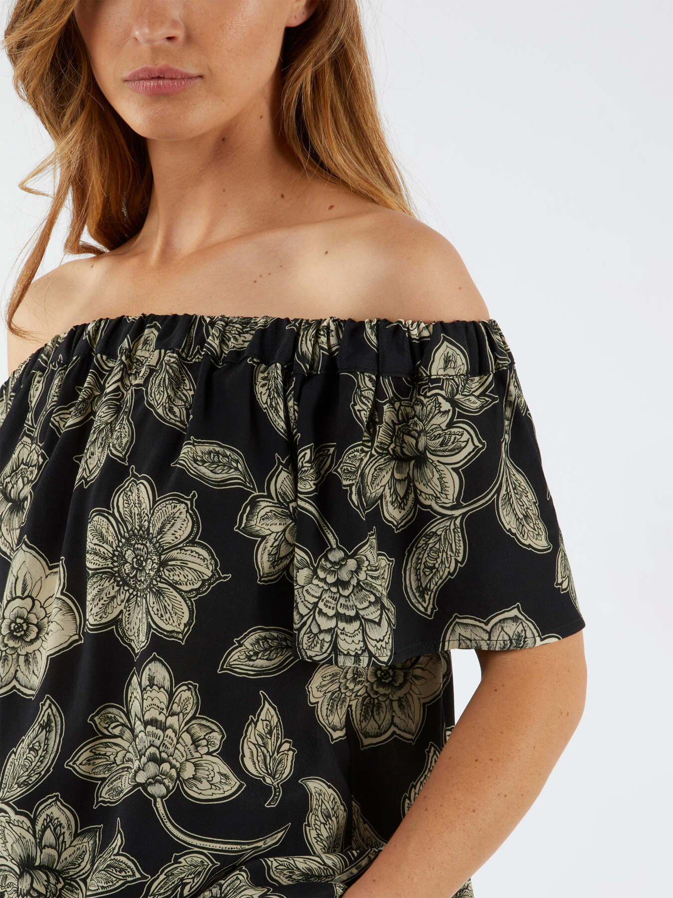 Blusa off shoulders image number 2