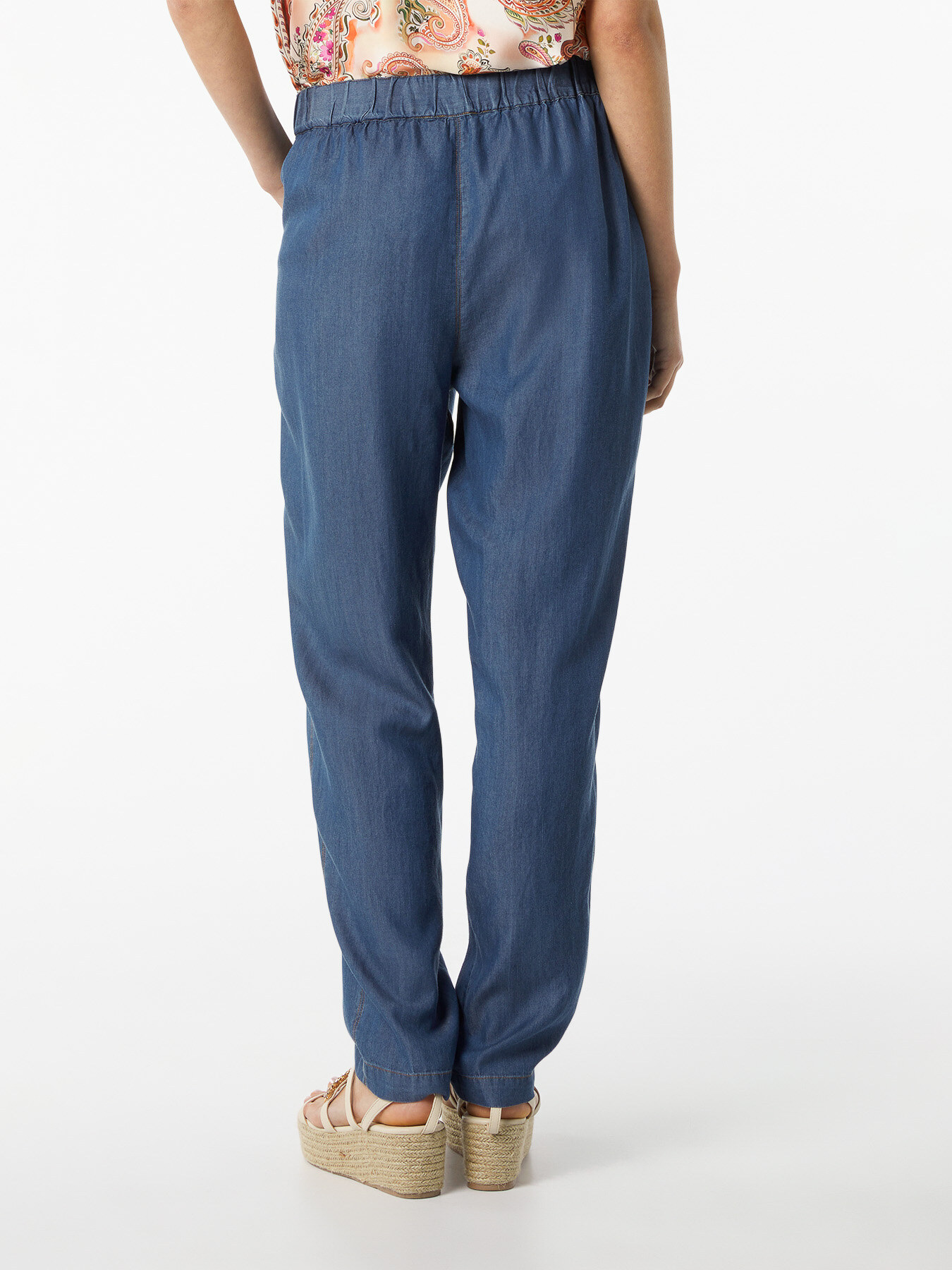 Joggers de tencel image number 1