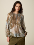 Blusa estampada con mangas largas image number 0